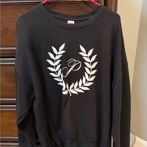 Pink Victorias Secret pullover size xxl never worn